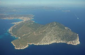 CAMPO DI FEDERAZIONE A CAPO FIGARI (GOLFO ARANCI)