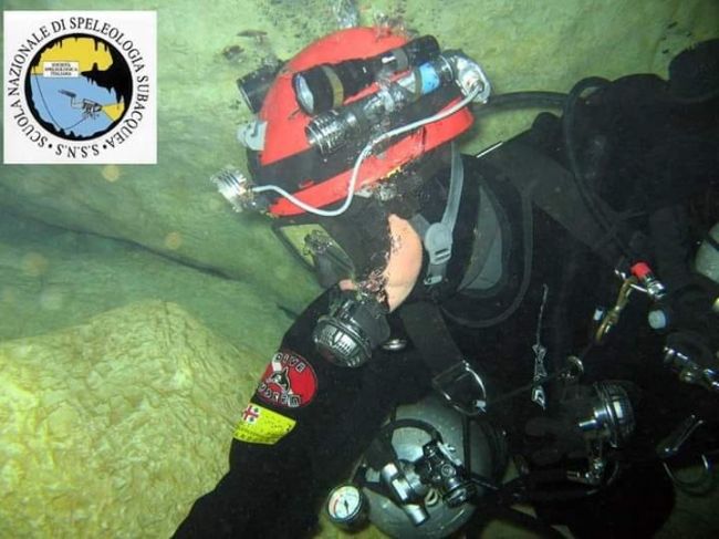Corso basico di immersione in grotta 